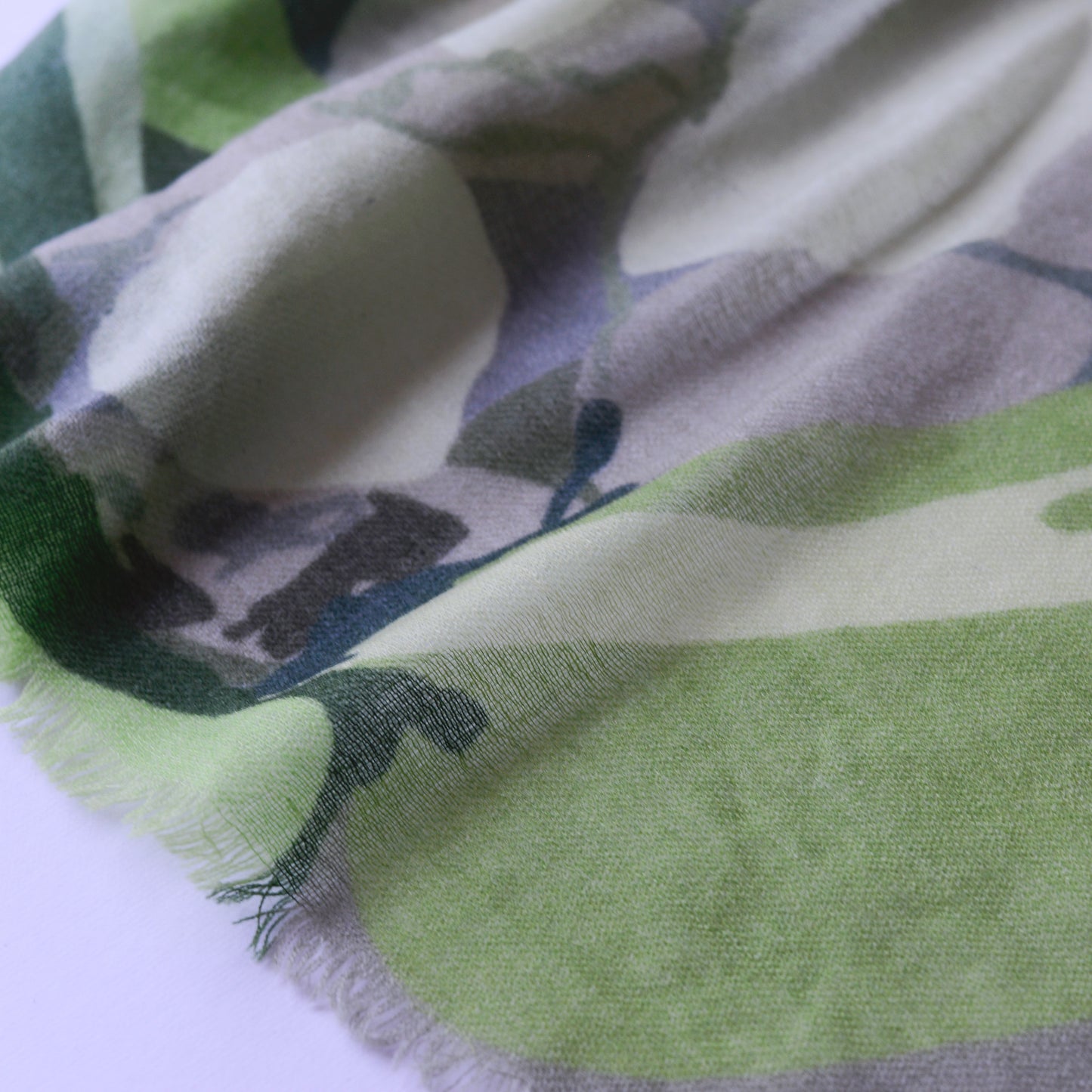 ウールヴェジタブルストール Cauliflower