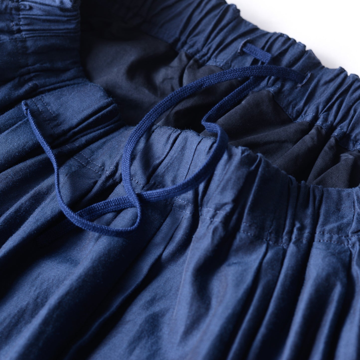 Cotton Cupro Wool Tuck Easy Skirt Black Navy