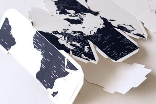 Pinable Globe M Country