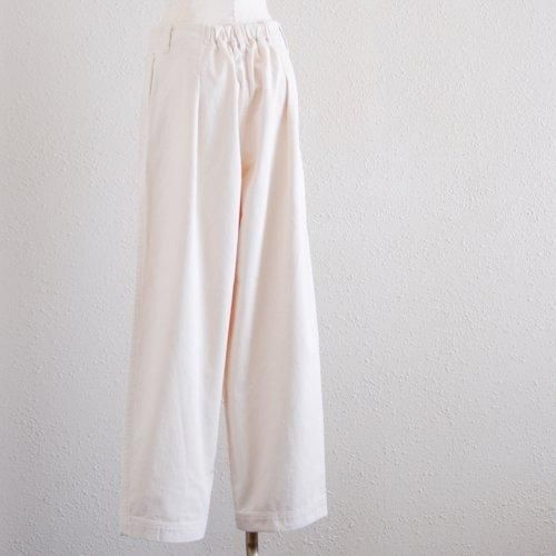 コットンヘリンボンタックパンツ 生成