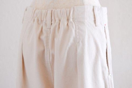 コットンヘリンボンタックパンツ 生成