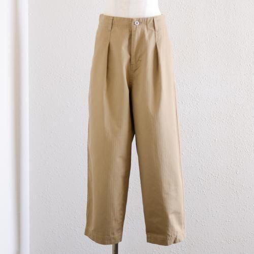 Cotton Herringbone Tuck Pants Beige