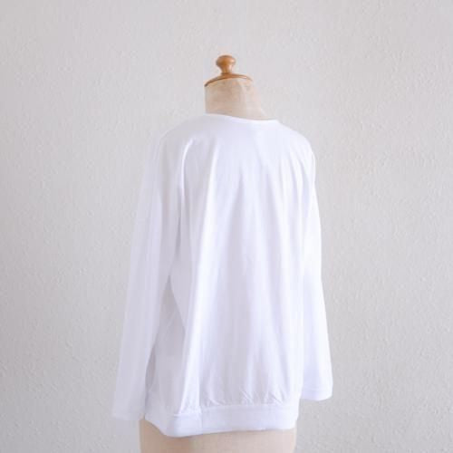 Soft cotton V-neck wide T-shirt White