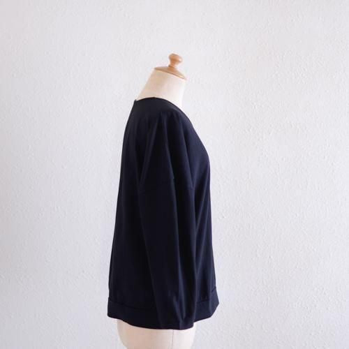 Soft cotton V-neck wide T-shirt in black