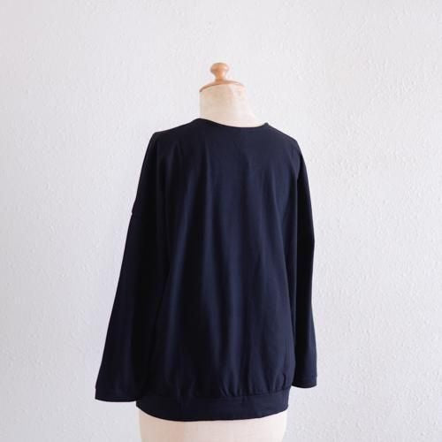 Soft cotton V-neck wide T-shirt in black