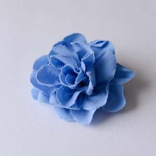 Cotton flower brooch Blue
