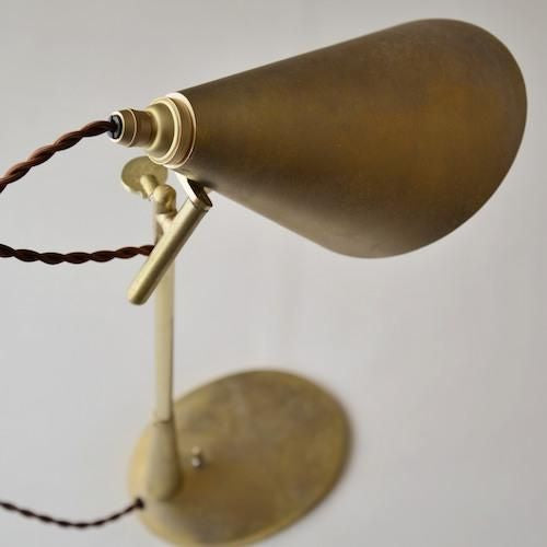 鋳肌 デスクランプ