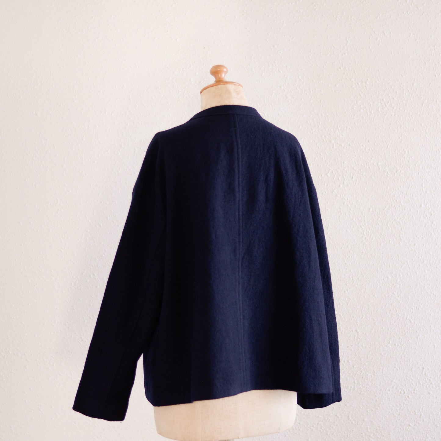 Wool collarless short jacket Black