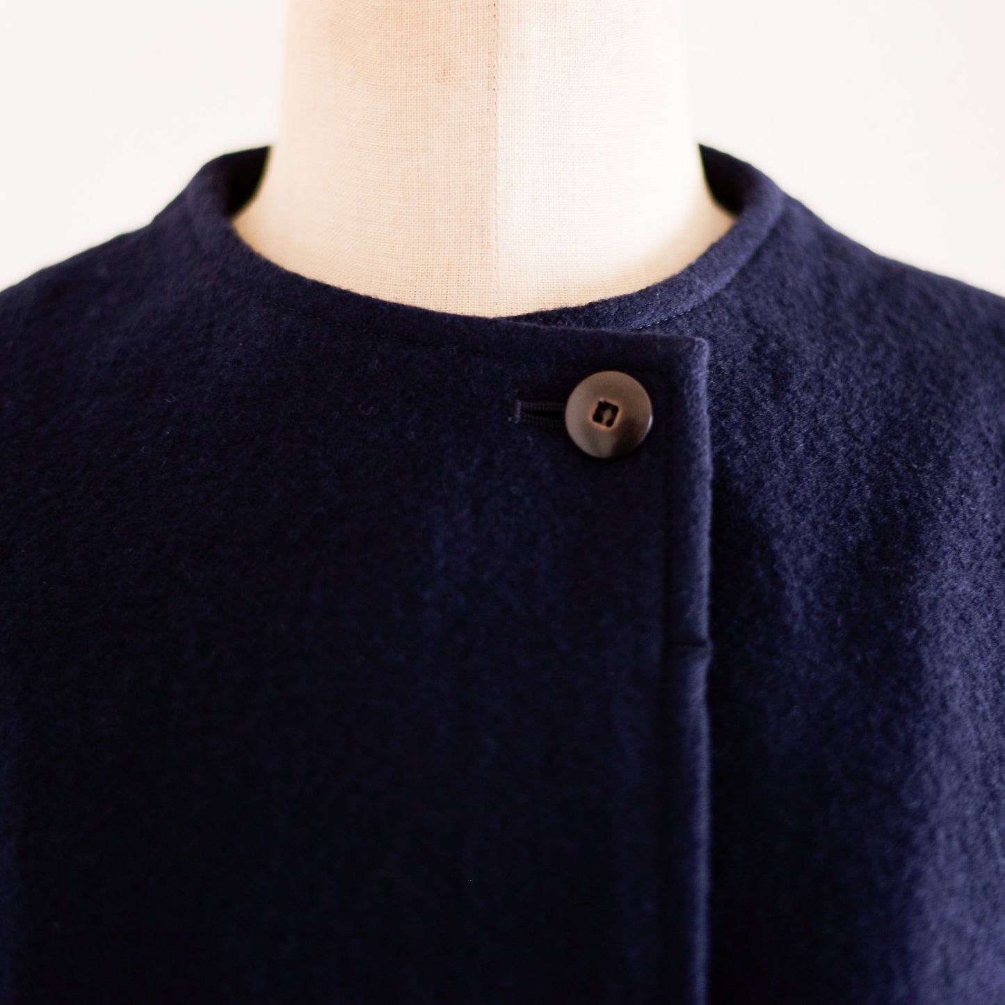 Wool collarless short jacket Black