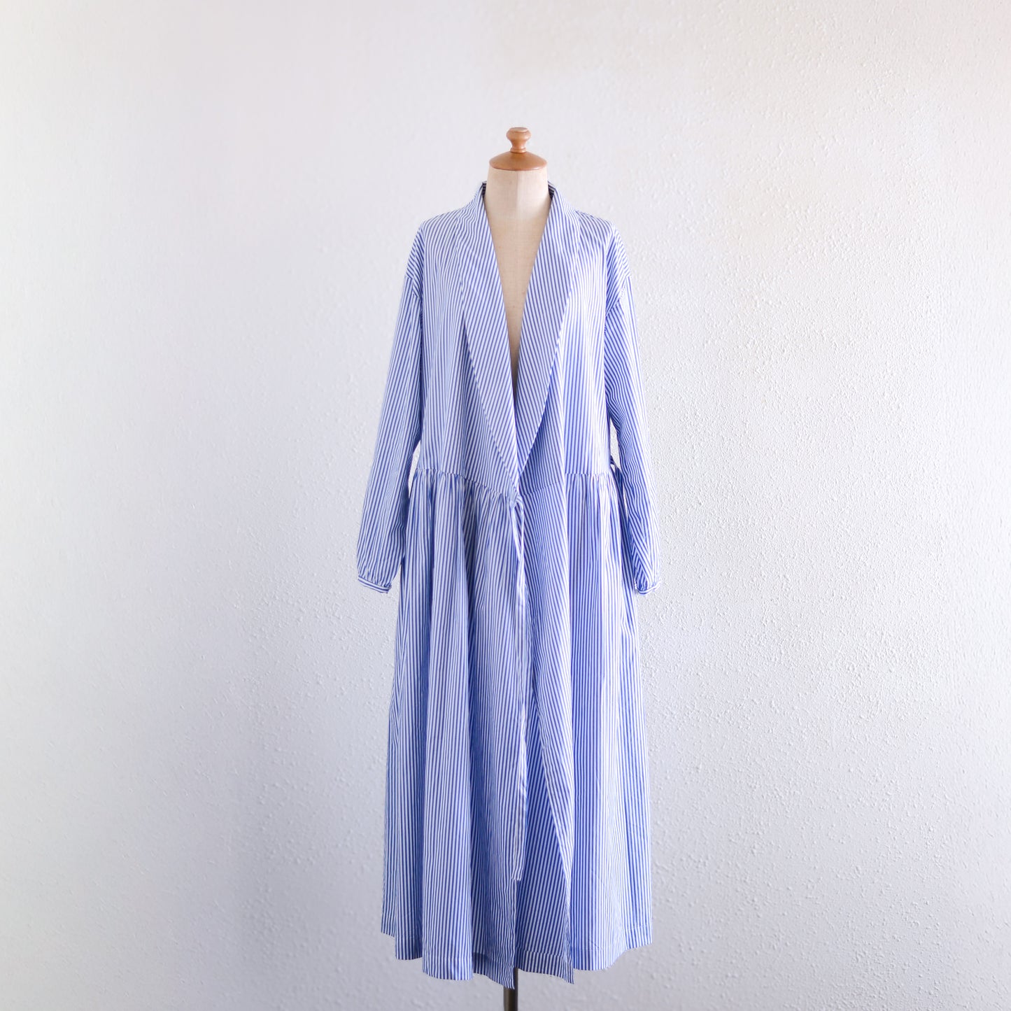 숄 칼라 랩 원피스 White×Navy