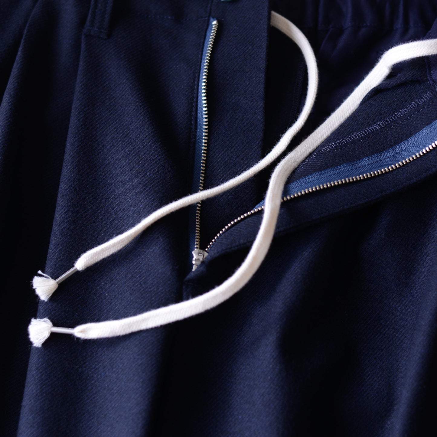 트위드 테이퍼드 팬츠 Black