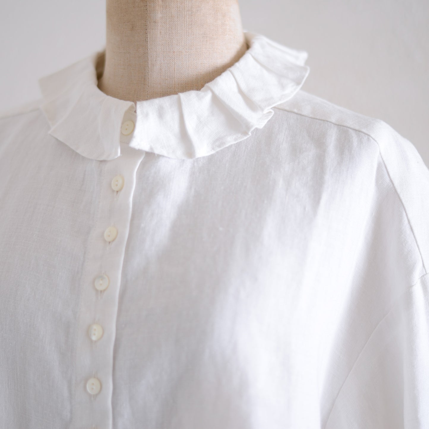 リネンタックカラーブラウス Off White