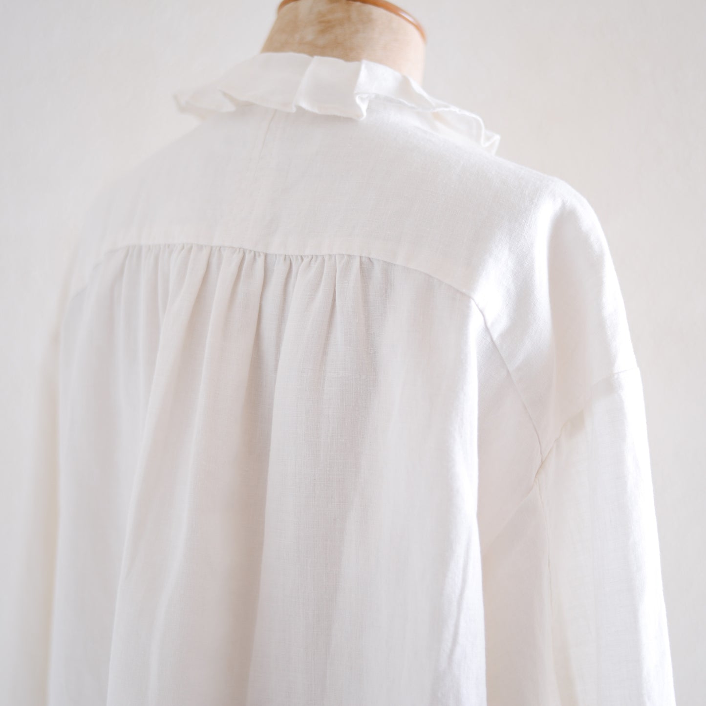 リネンタックカラーブラウス Off White