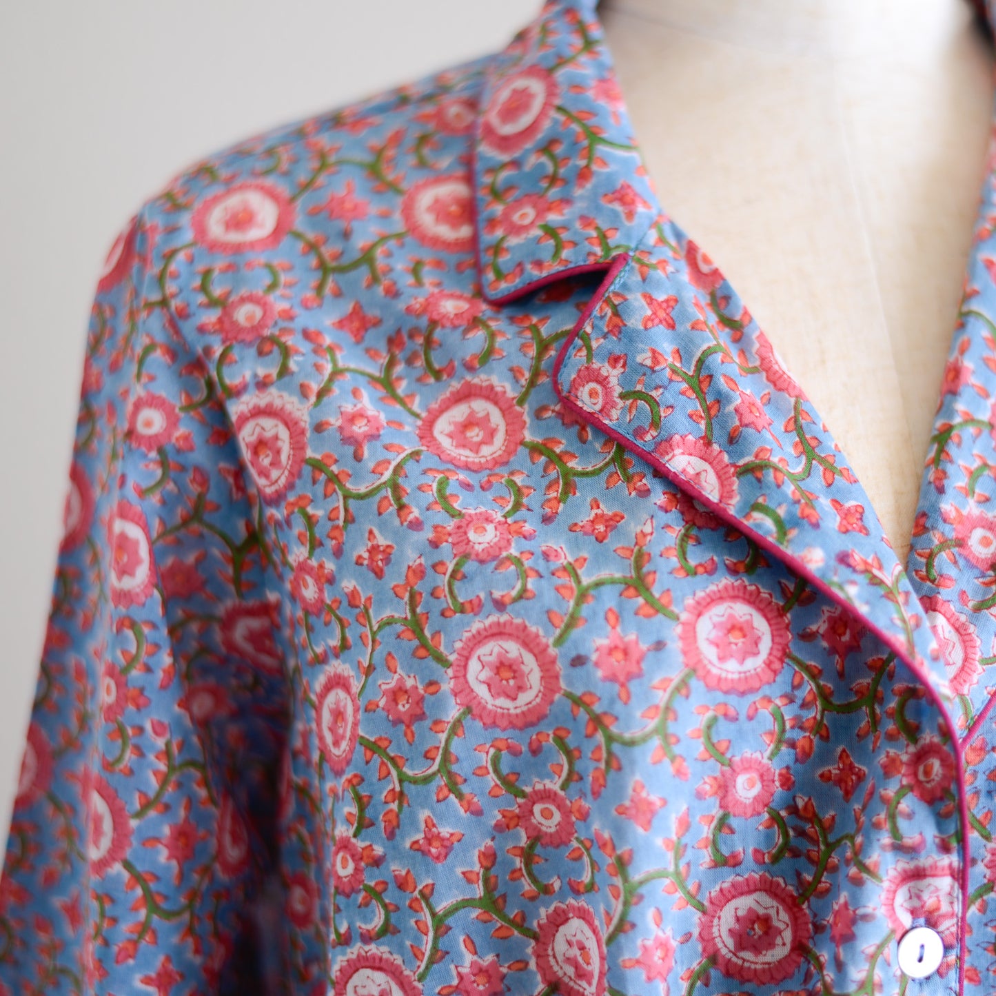 コットンハンドプリンティッドパジャマ Pink Carnations