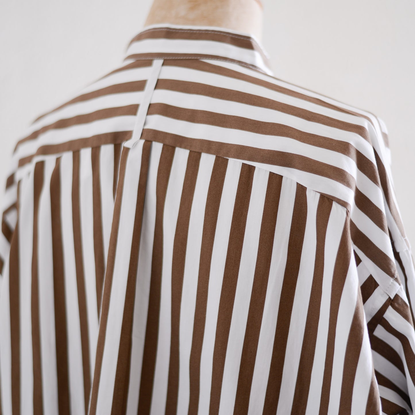 Cotton band collar striped shirt Off White x Brown