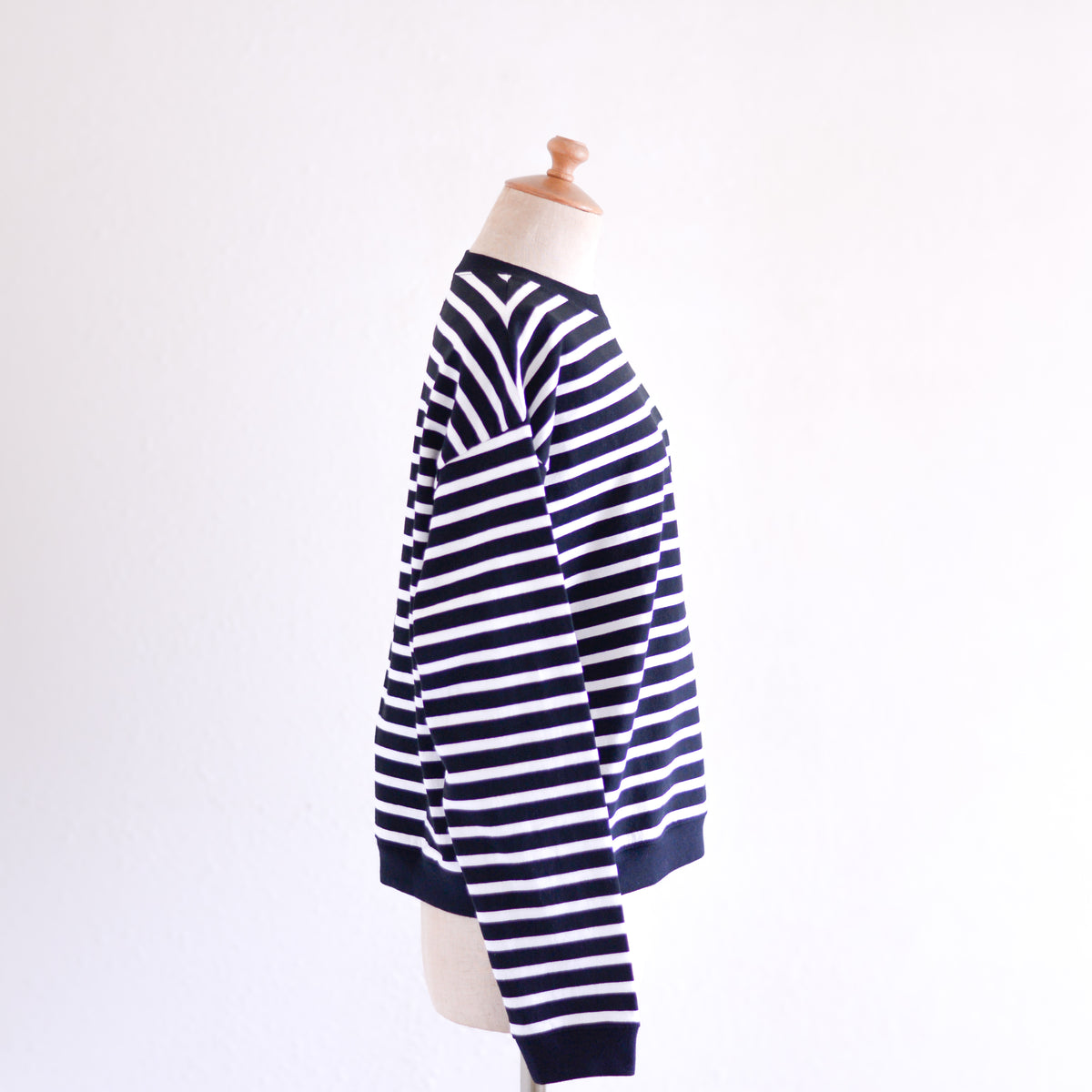 コットンボーダクルーネックプルオーバー Black × Off White