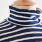 リネンボーダーハイネックプルオーバー Off White × Navy