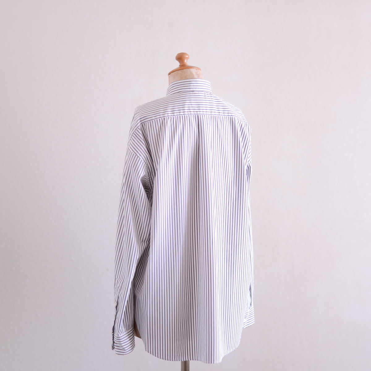 コットンワイドスプレッドカラーシャツ Off White × Khaki