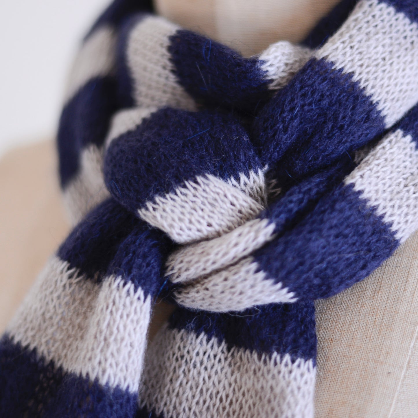 モヘアボーダーマフラー Beige × Black