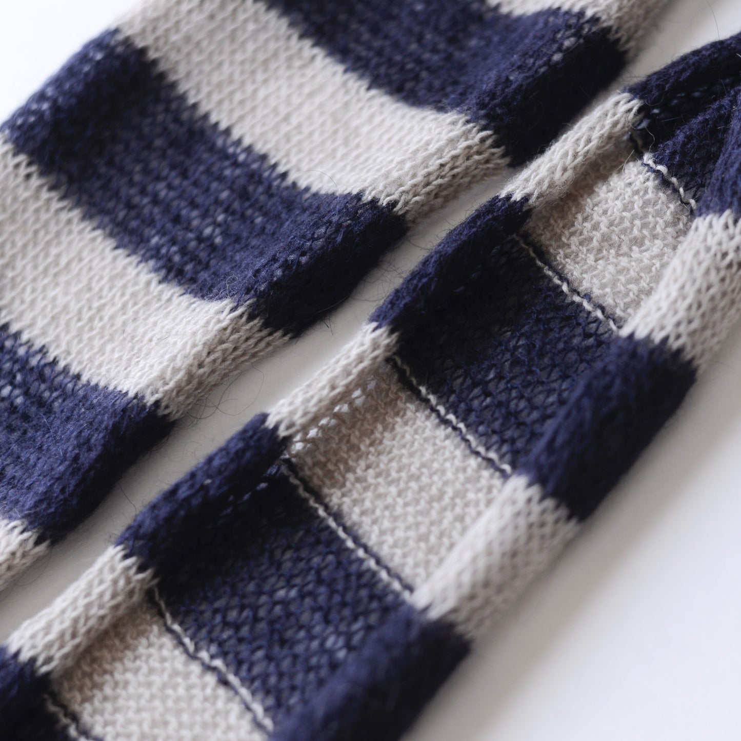 モヘアボーダーマフラー Beige × Black