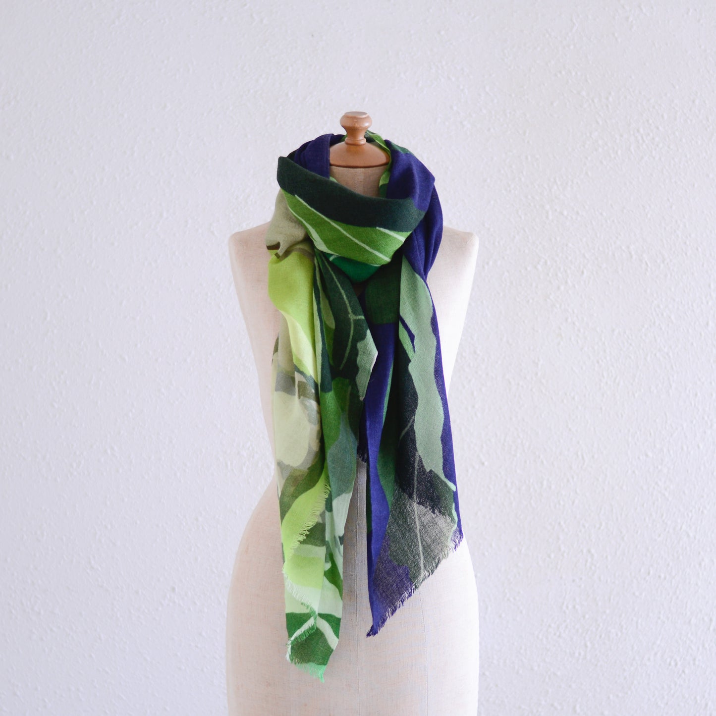 ウールヴェジタブルストール Cauliflower