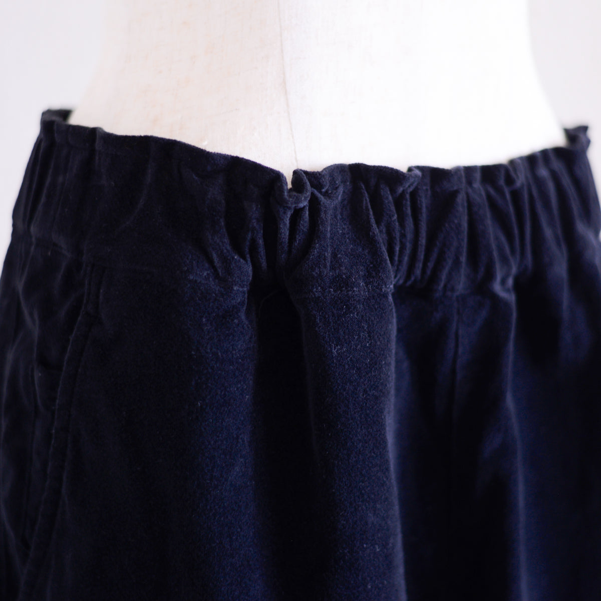 ブラッシュドコットンカーブドパンツ Black