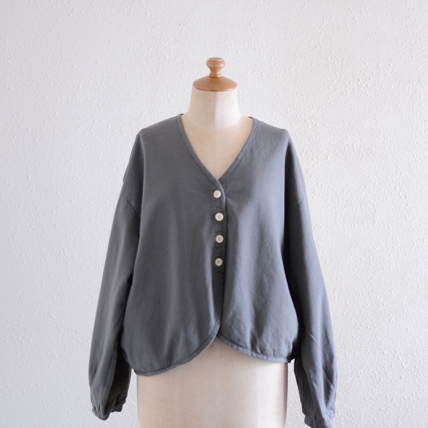 コットン裏毛Vネックカーディガン Charcoal Gray