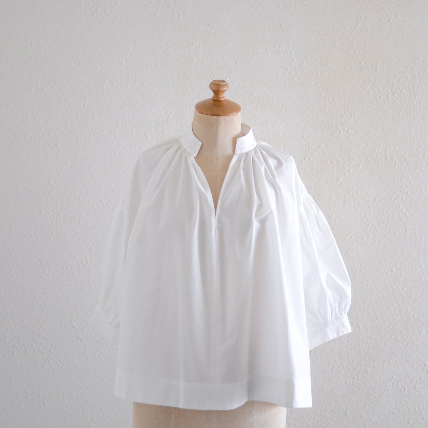 コットンギャザースリーブブラウス Off White