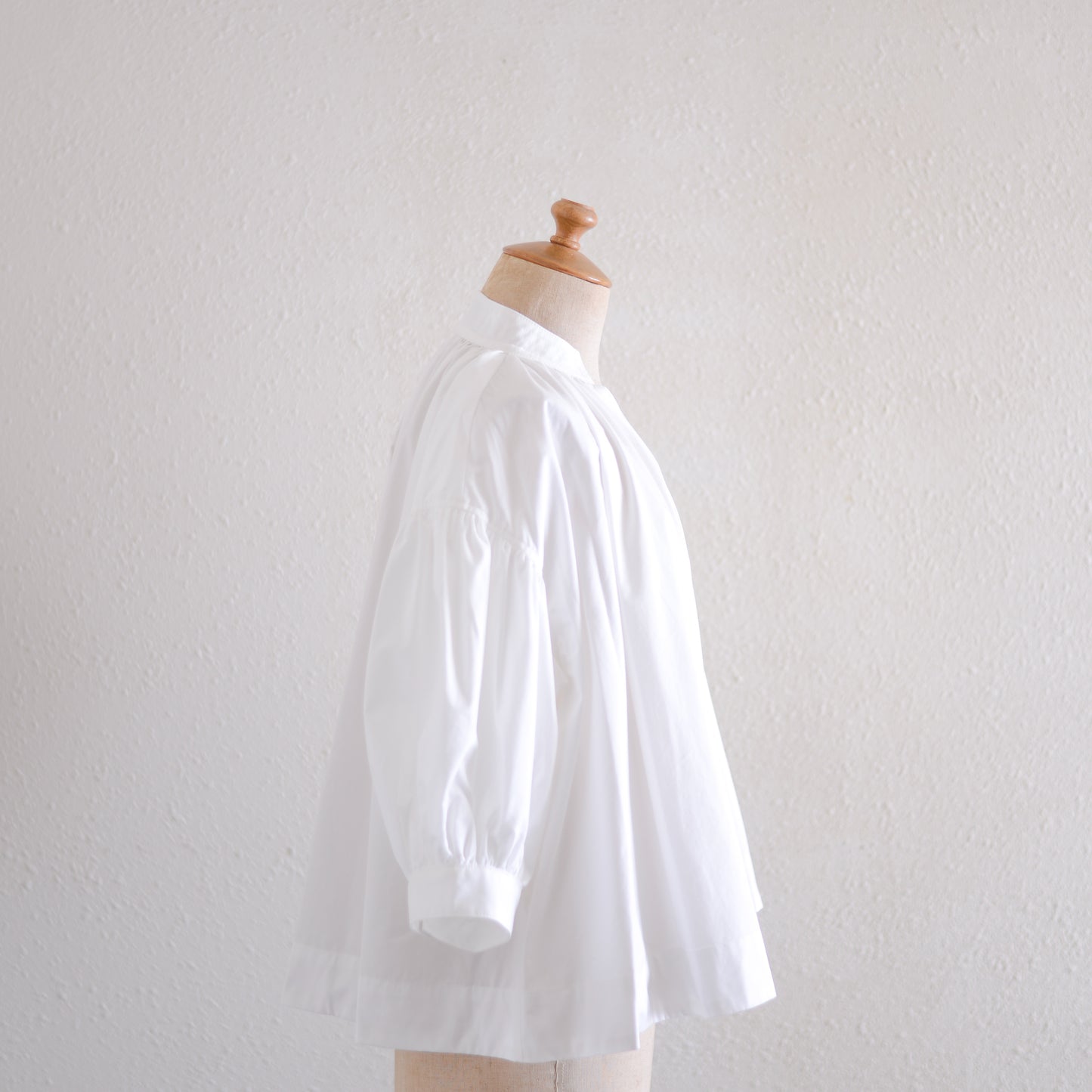 コットンギャザースリーブブラウス Off White