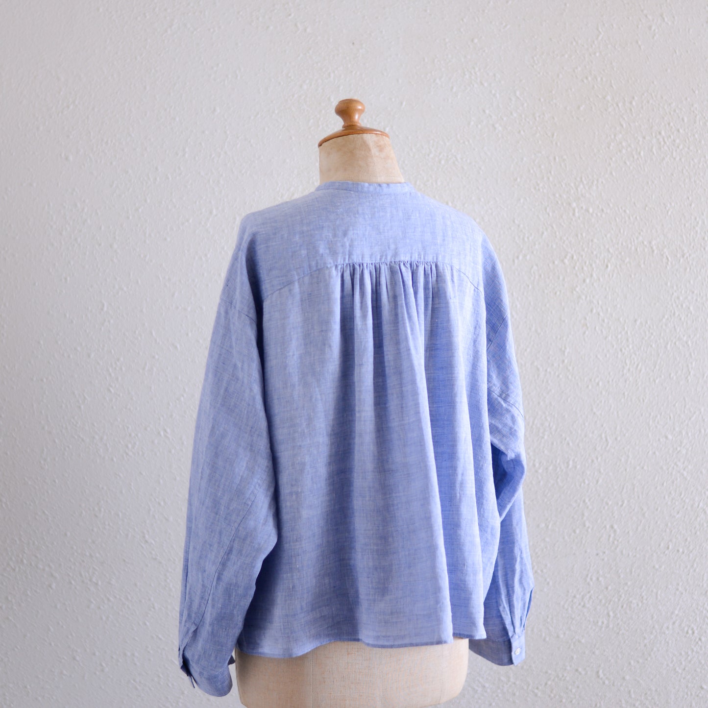リネンラミータックフリルブラウス Blue