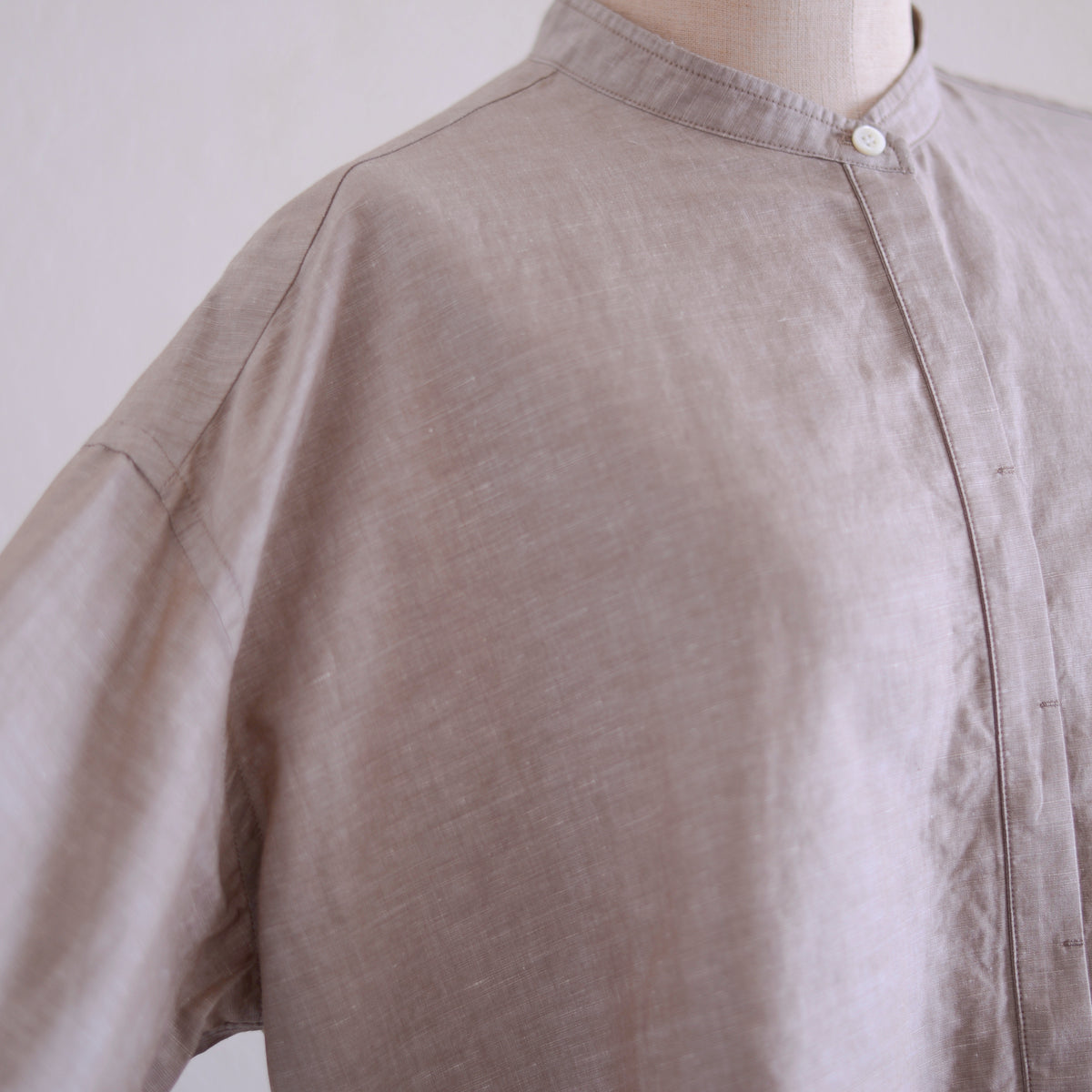 Cotton Linen Concealed Button Shirt Beige
