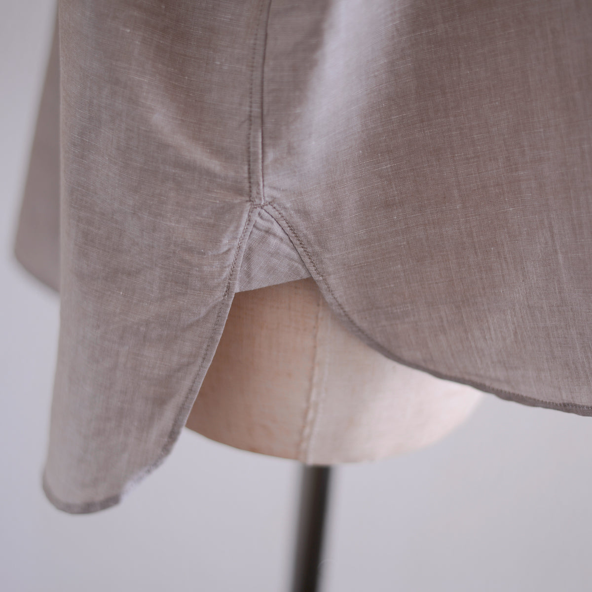 Cotton Linen Concealed Button Shirt Beige