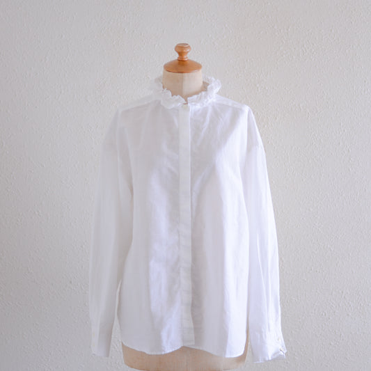 コットンリネンフリルネックシャツ Off White