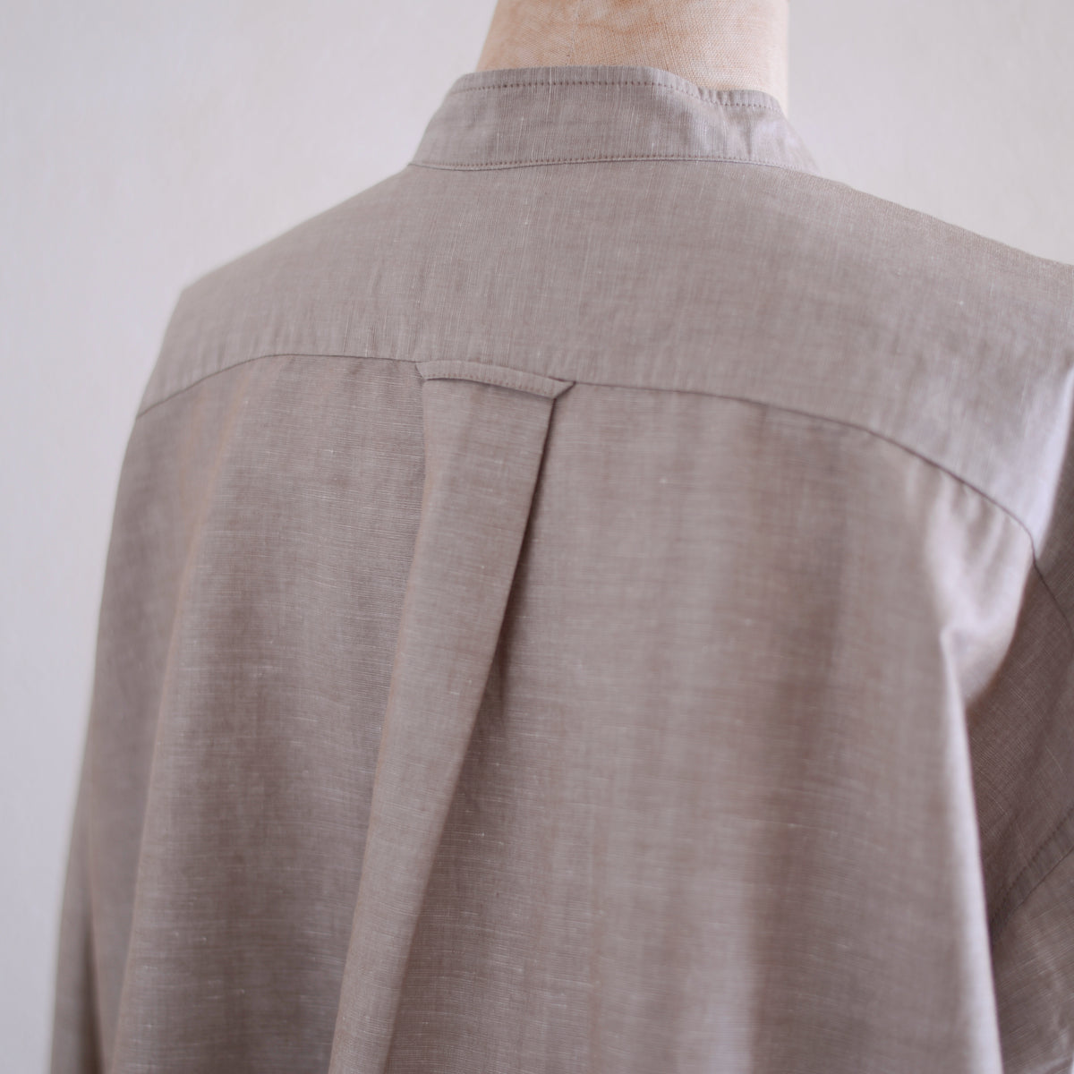Cotton Linen Concealed Button Shirt Beige