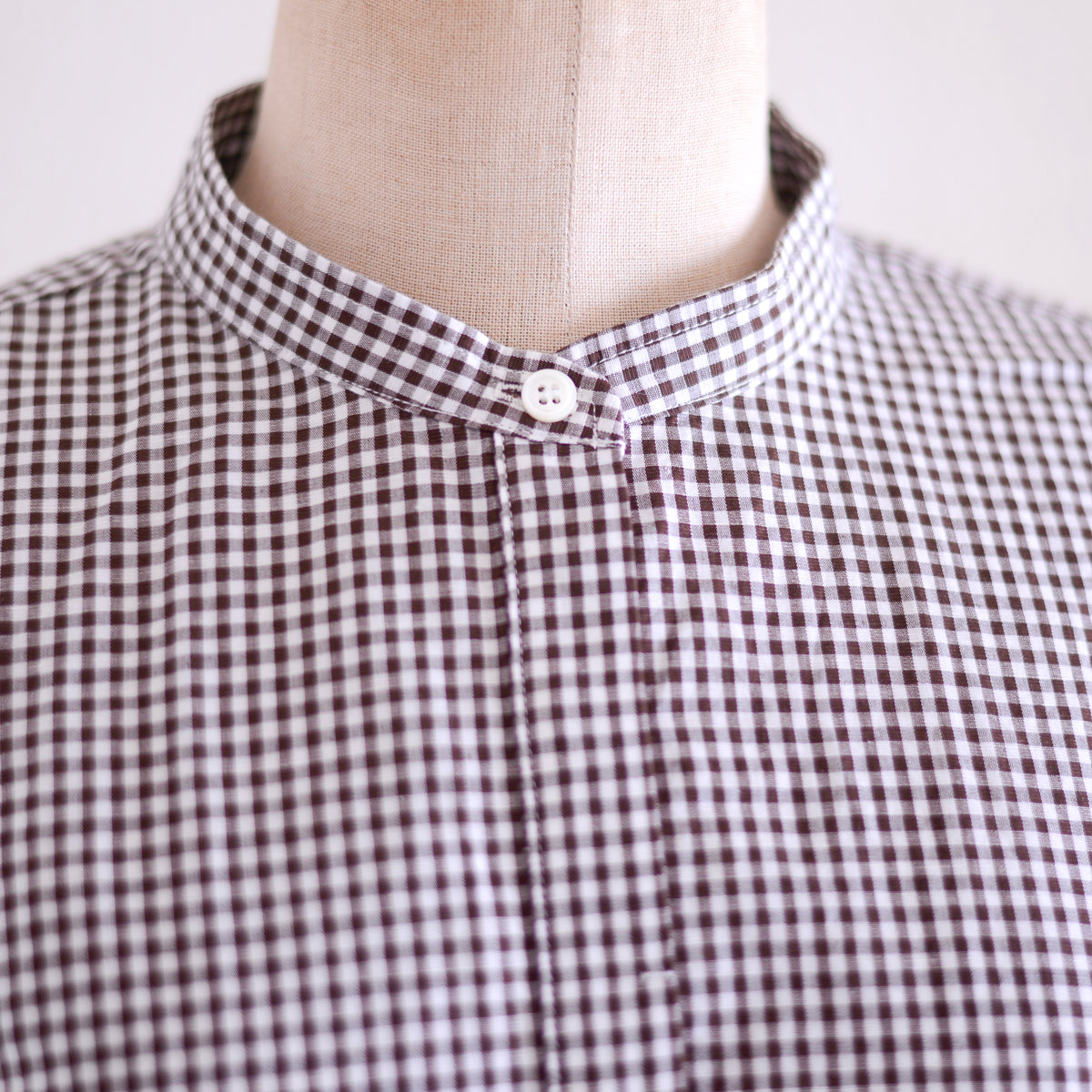 Cotton Linen Concealed Button Shirt Off White × Brown
