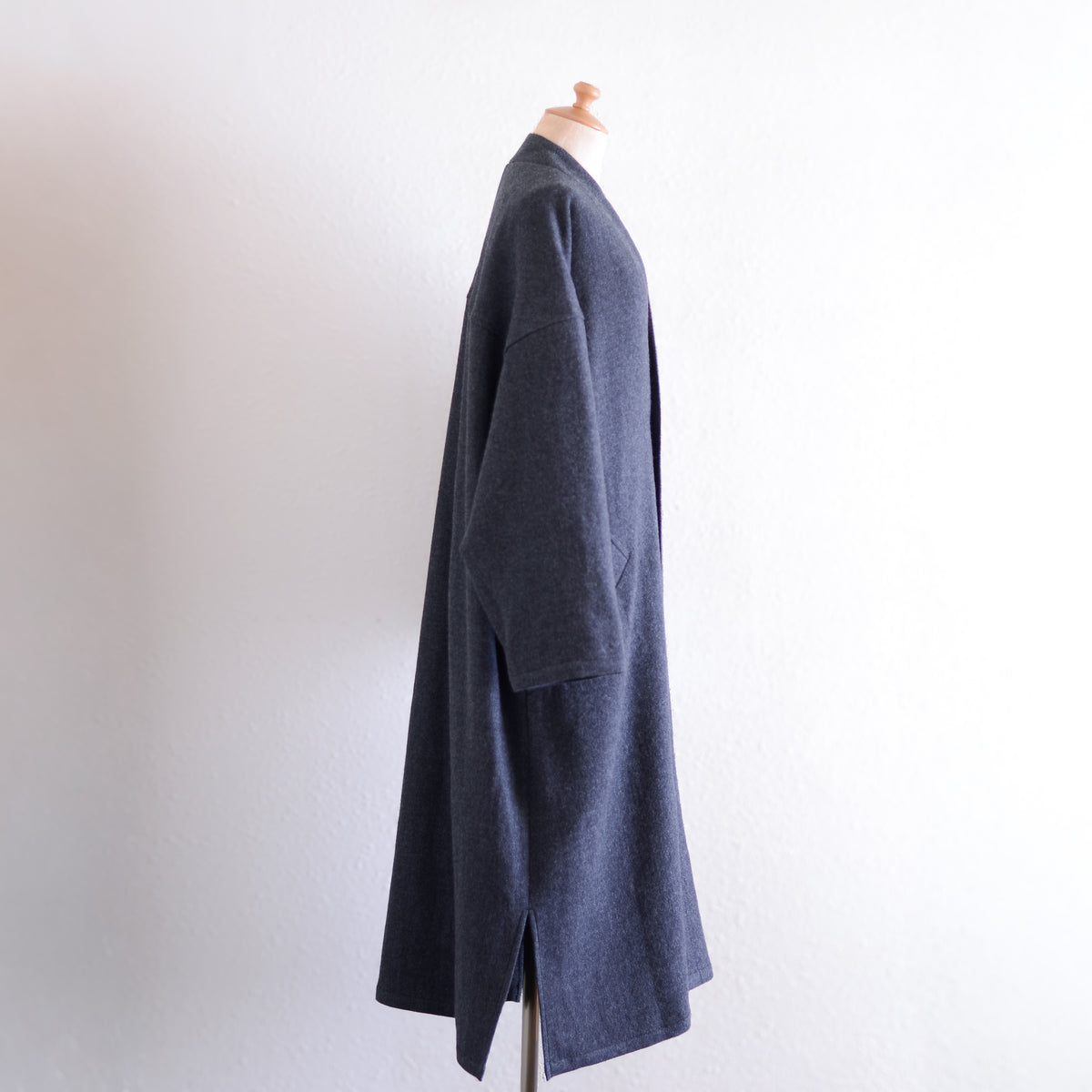 ソフトウールノーカラーコート Charcoal Gray
