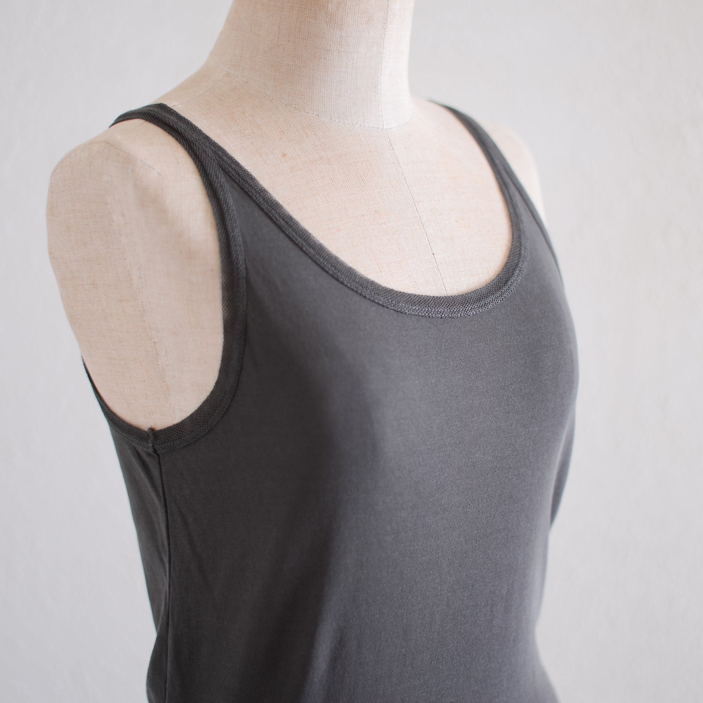 コットンチュールタンクトップ Charcoal Gray