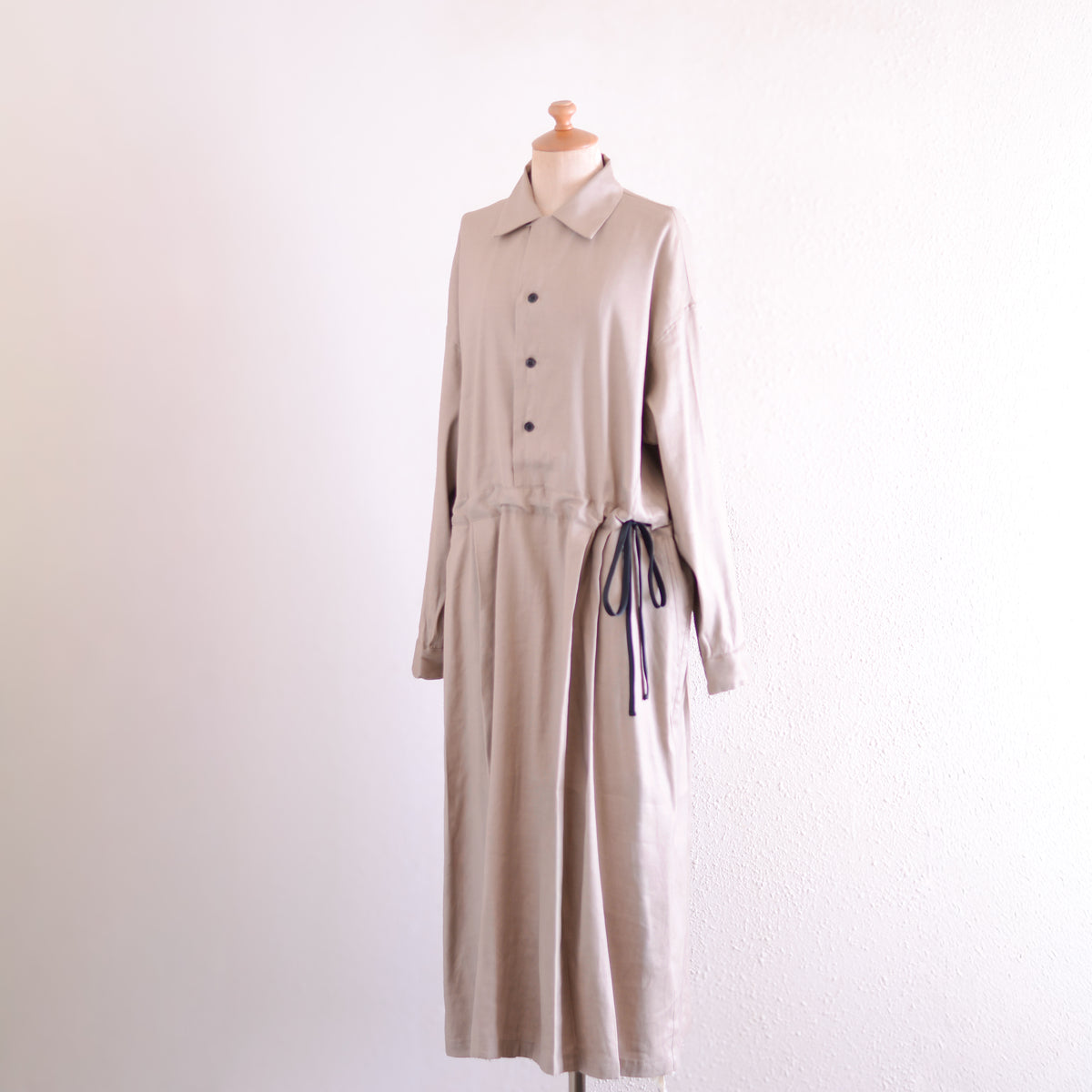 린넨 레이온 개더 웨스트 원피스 Beige