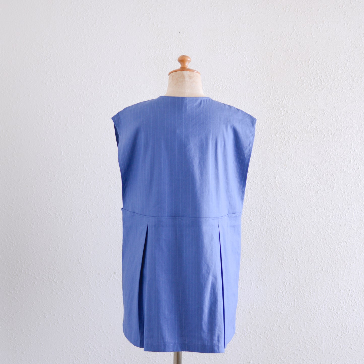 リネンレーヨンVネックタックプルオーバー Blue