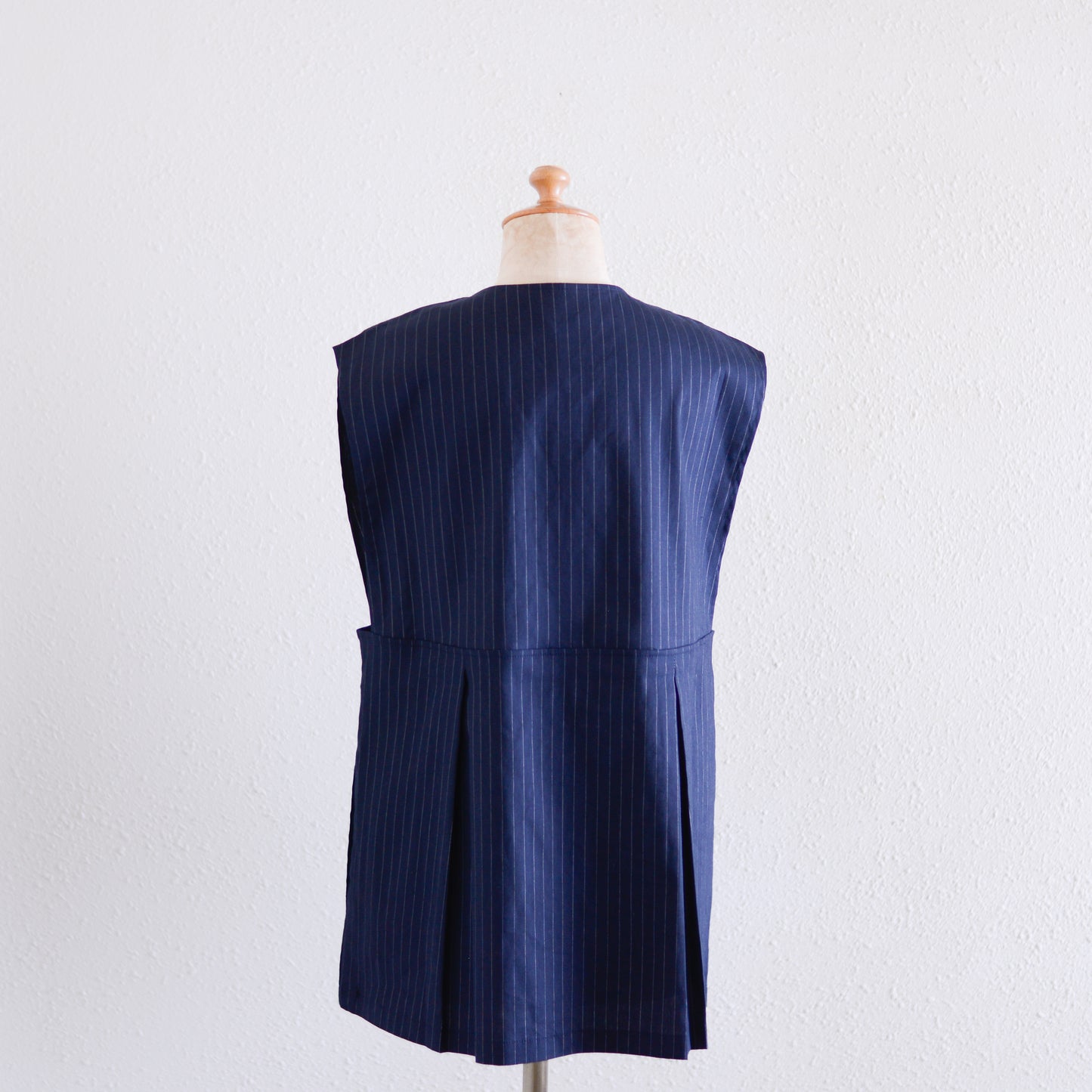 リネンレーヨンVネックタックプルオーバー Navy