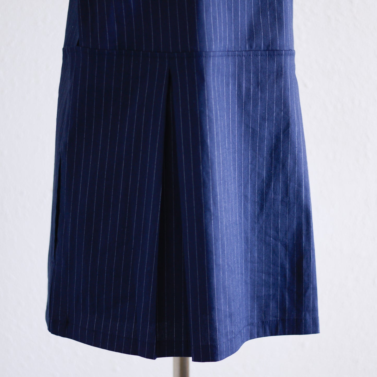 リネンレーヨンVネックタックプルオーバー Navy