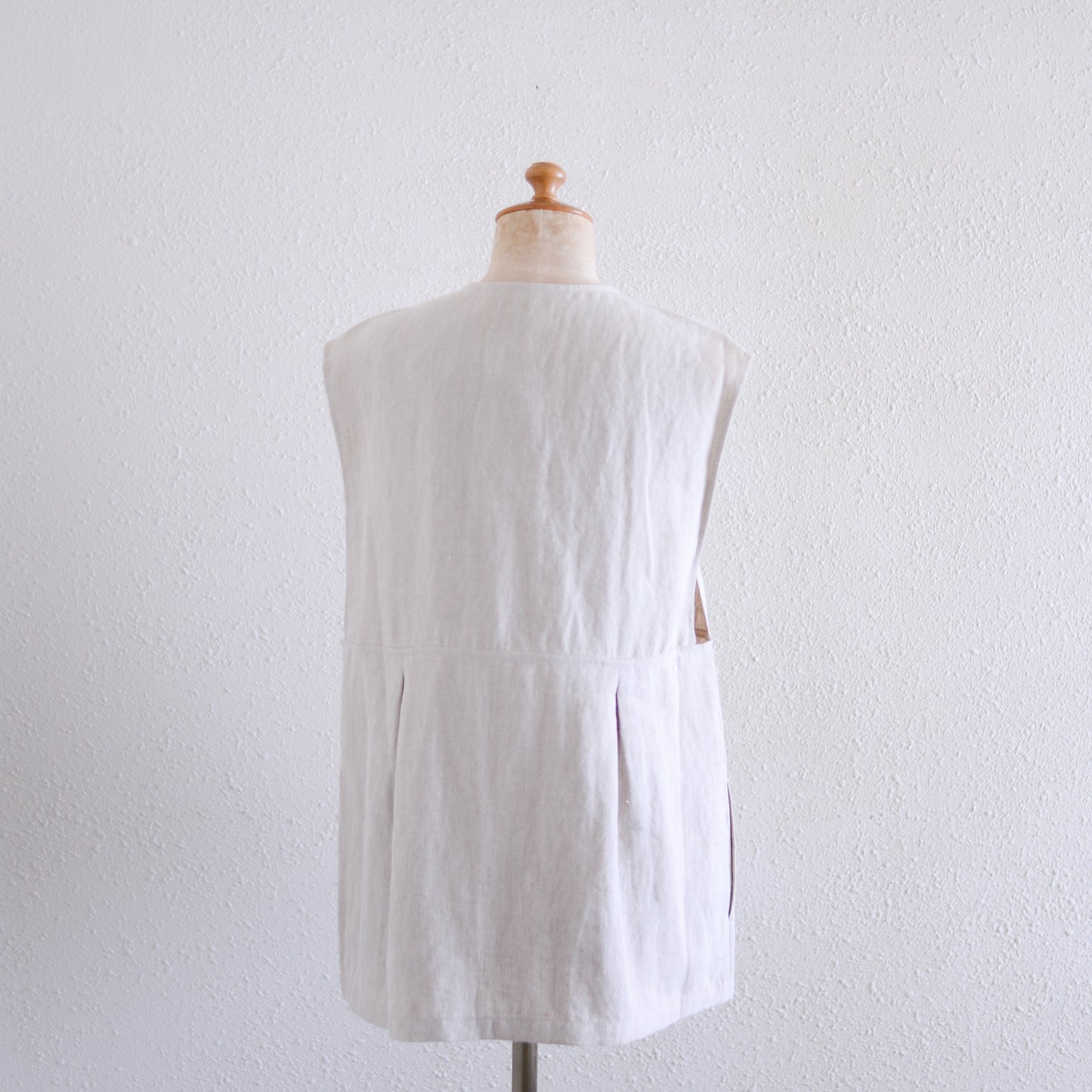 リネンVネックタックプルオーバー Natural