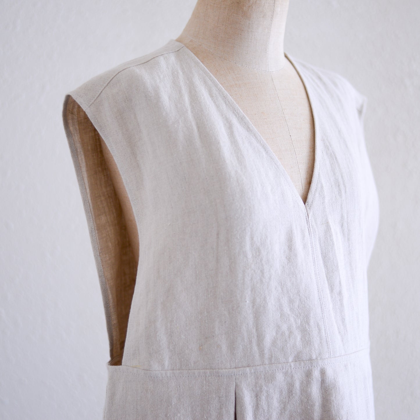 リネンVネックタックプルオーバー Natural