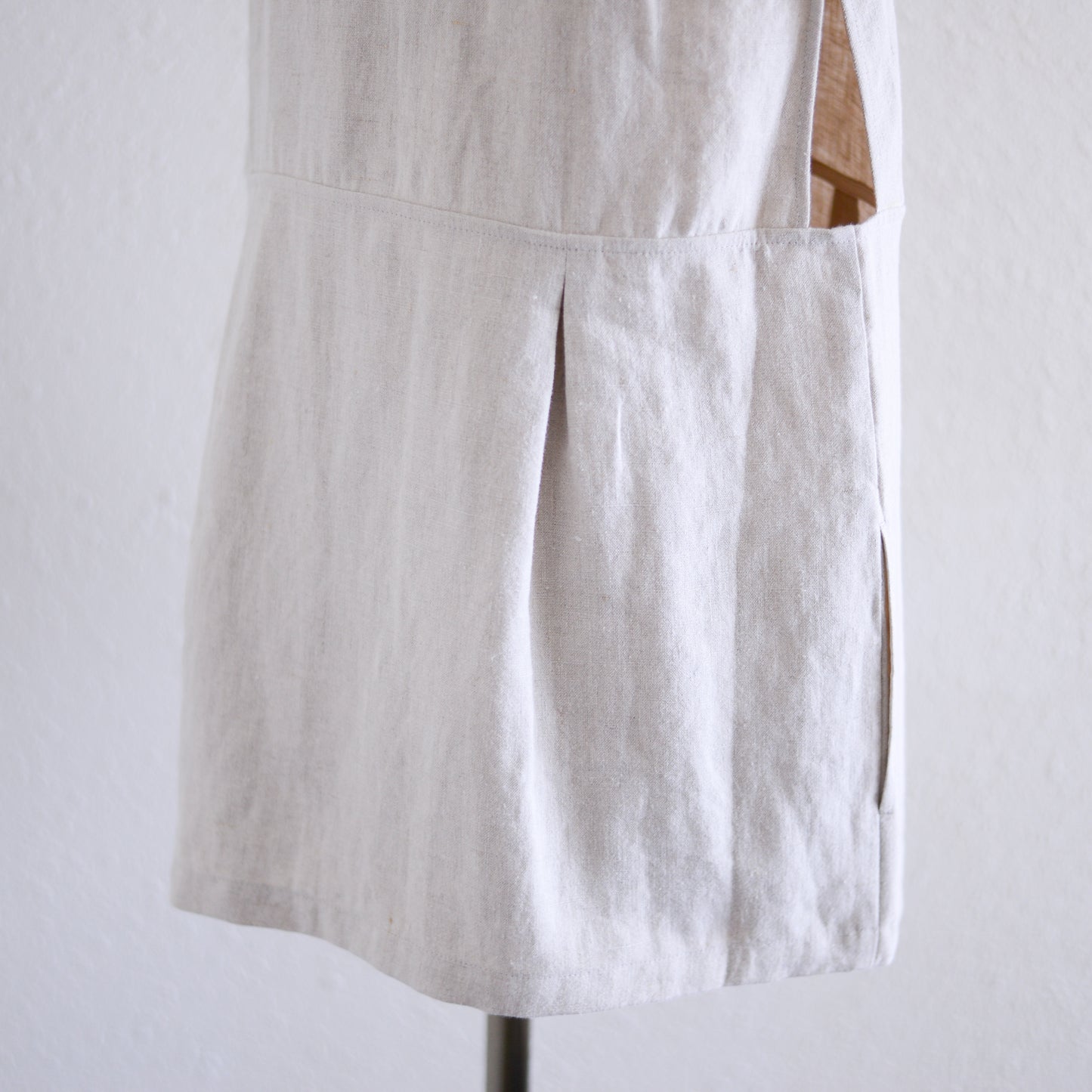 リネンVネックタックプルオーバー Natural