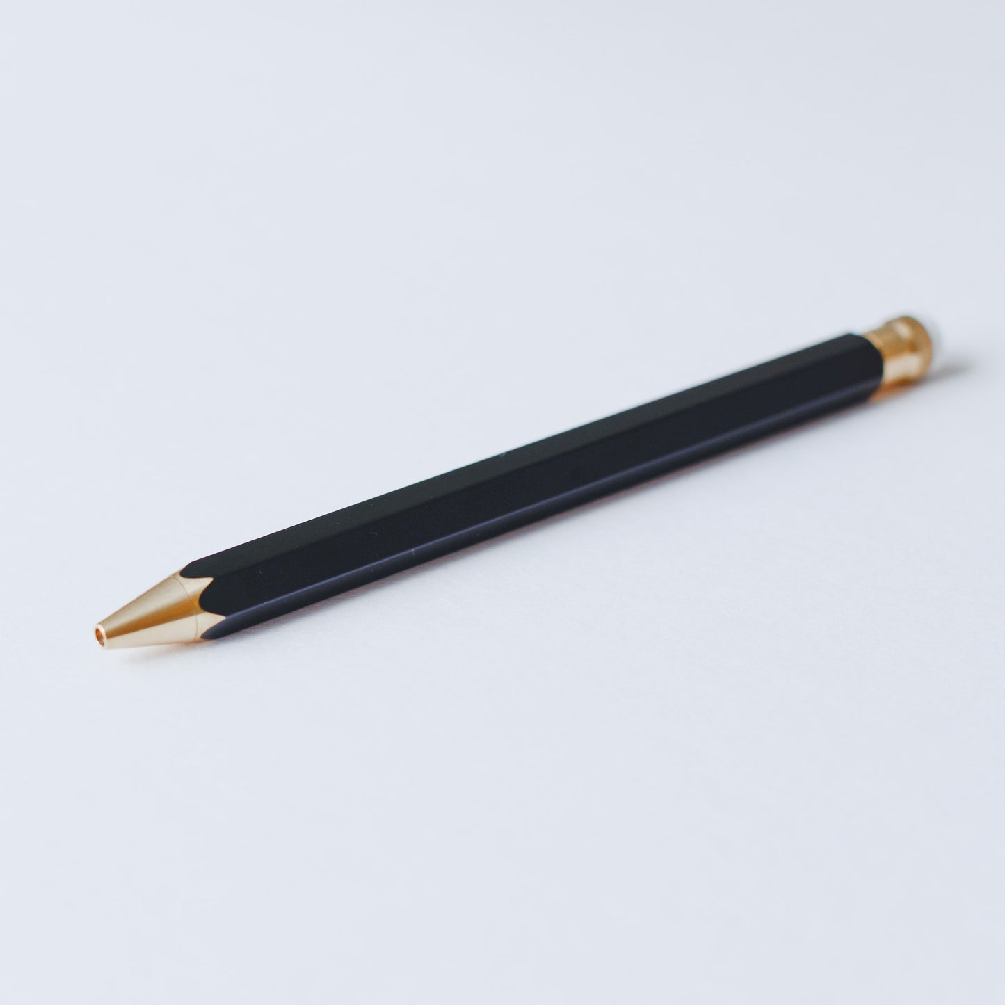 PENCILLEST Black