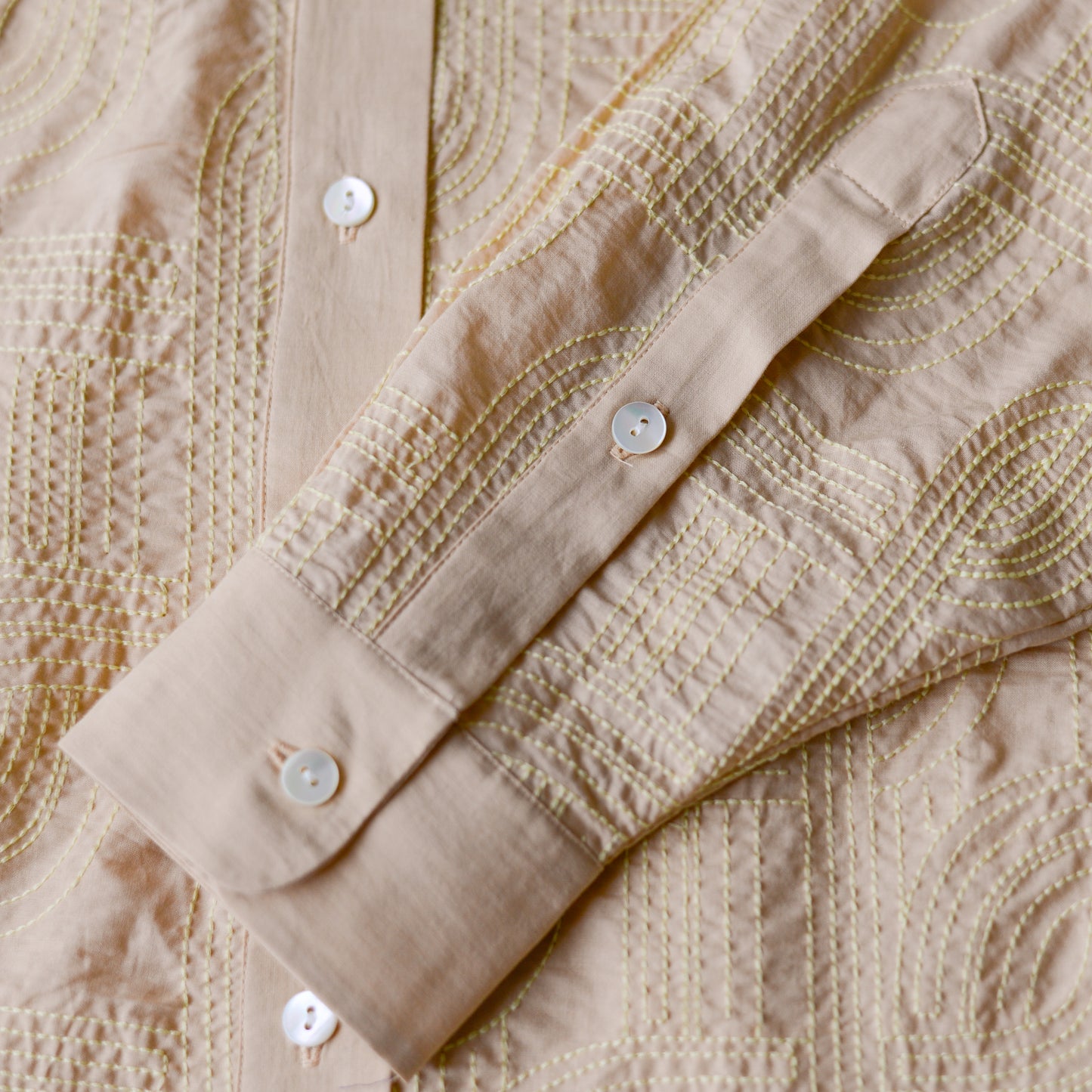 エンブロイダードコットンシャツ Peach