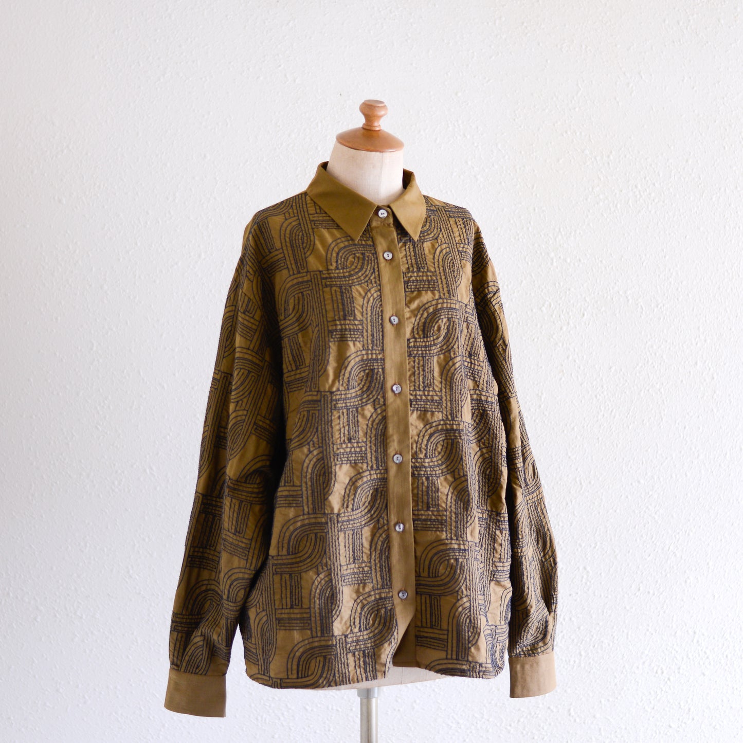 エンブロイダードコットンシャツ Khaki