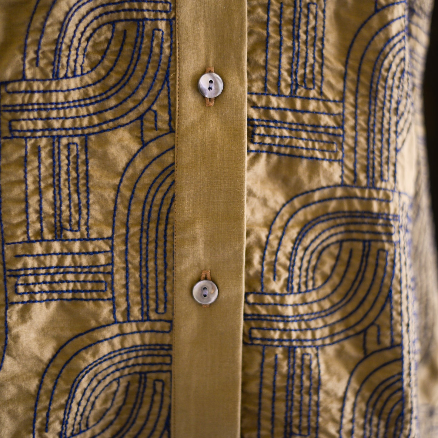 エンブロイダードコットンシャツ Khaki