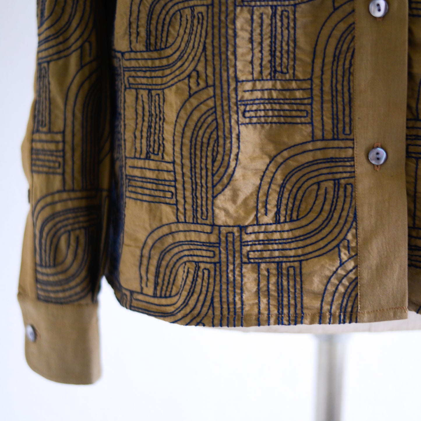 エンブロイダードコットンシャツ Khaki