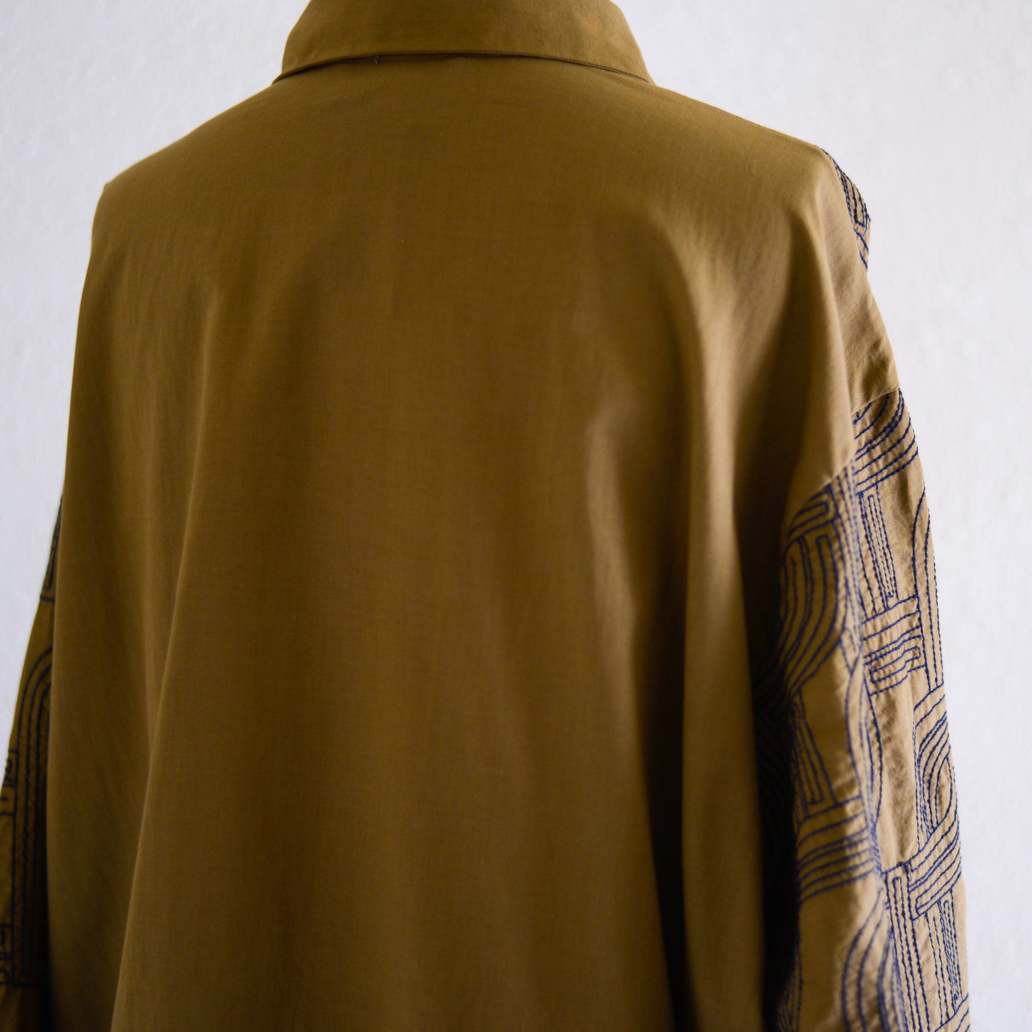 エンブロイダードコットンシャツ Khaki